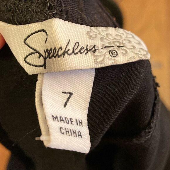 Speechless Junior’s Black Dress With Sequin Detail, Size 7 - Picture 6 of 8